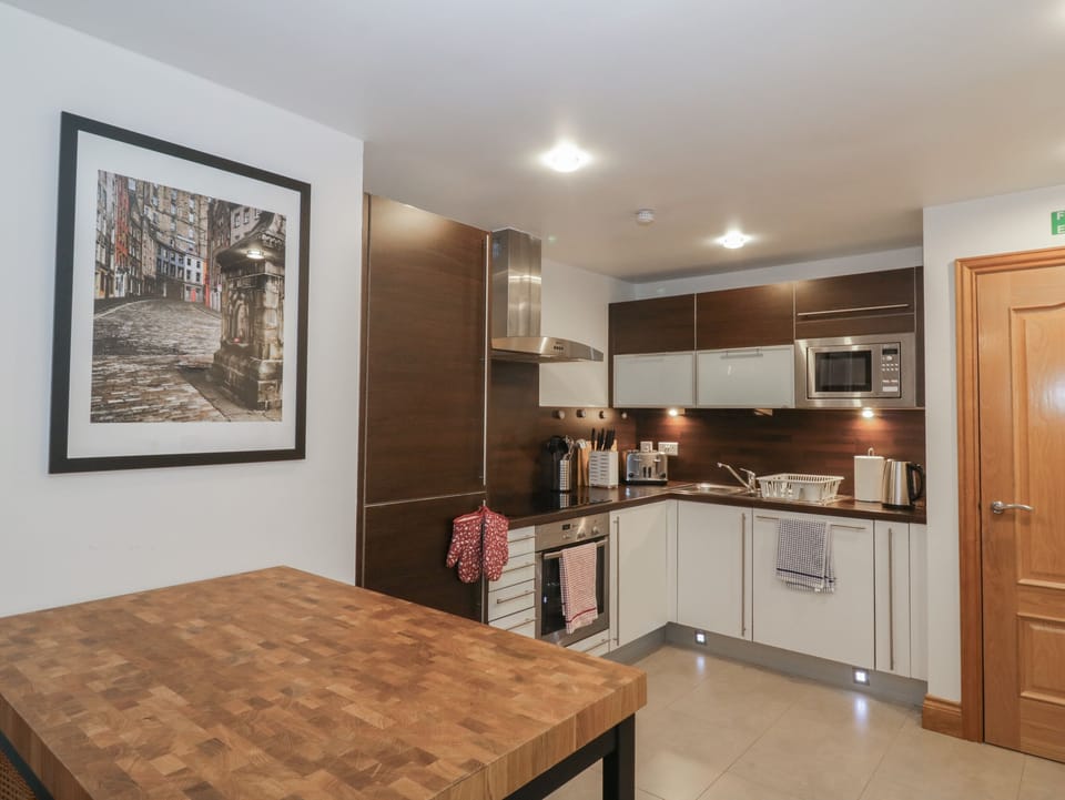 Fridge, dishwasher, electric kettle, toaster