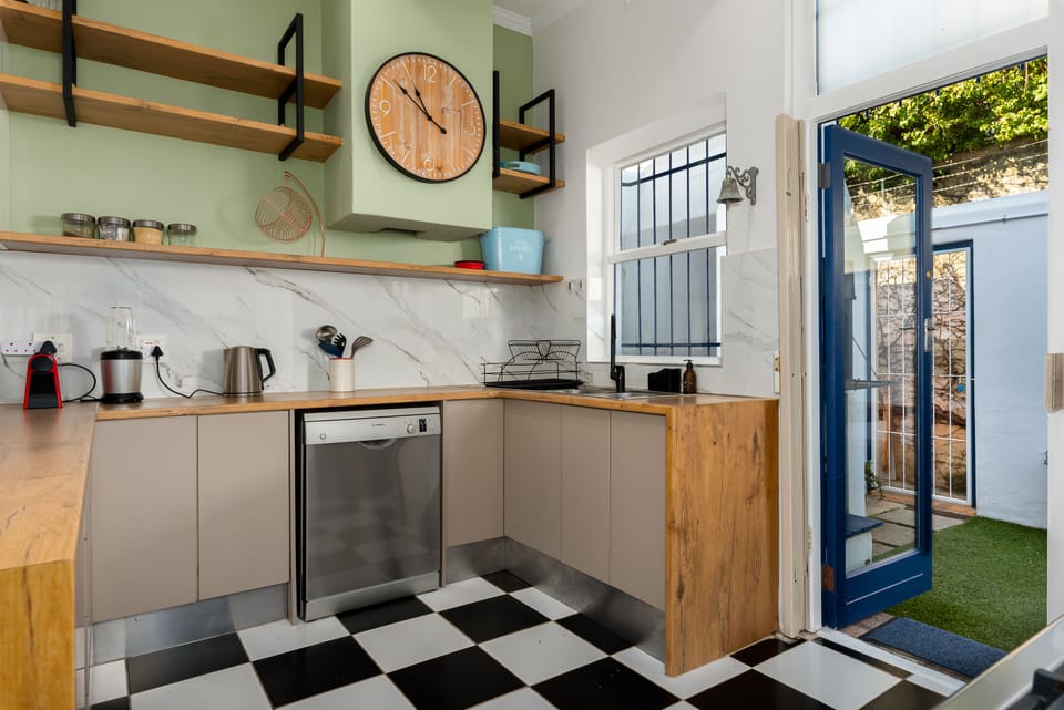 Grand Villa | Private kitchen | Fridge, microwave, oven, stovetop
