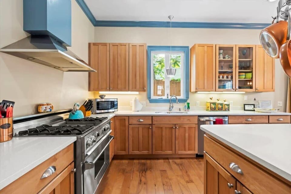 Whip up your favorites in this bright, fully equipped gourmet kitchen.