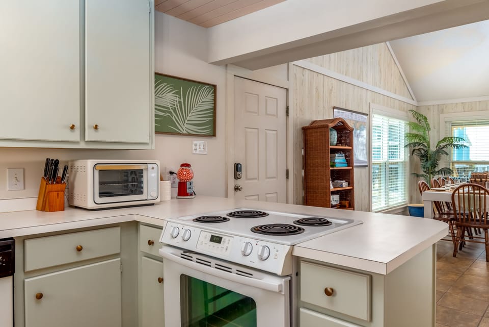 Fully Equipped Kitchen Bridgeview Cottage