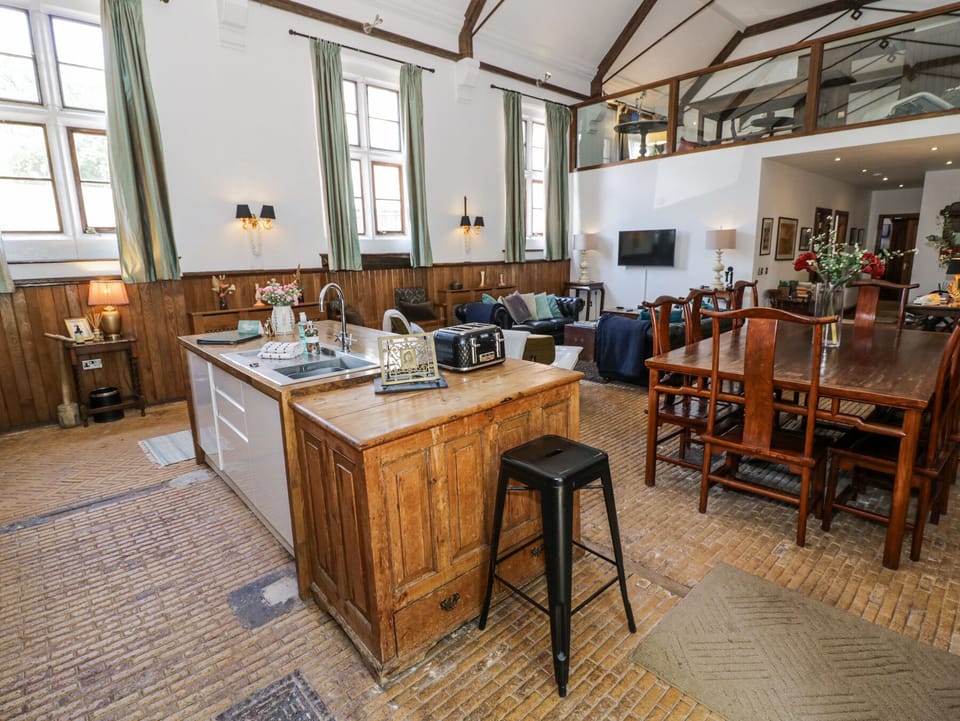 Cottage | Interior