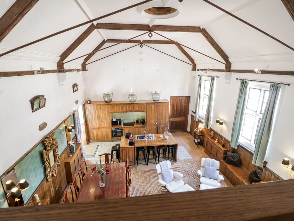 Cottage | Interior