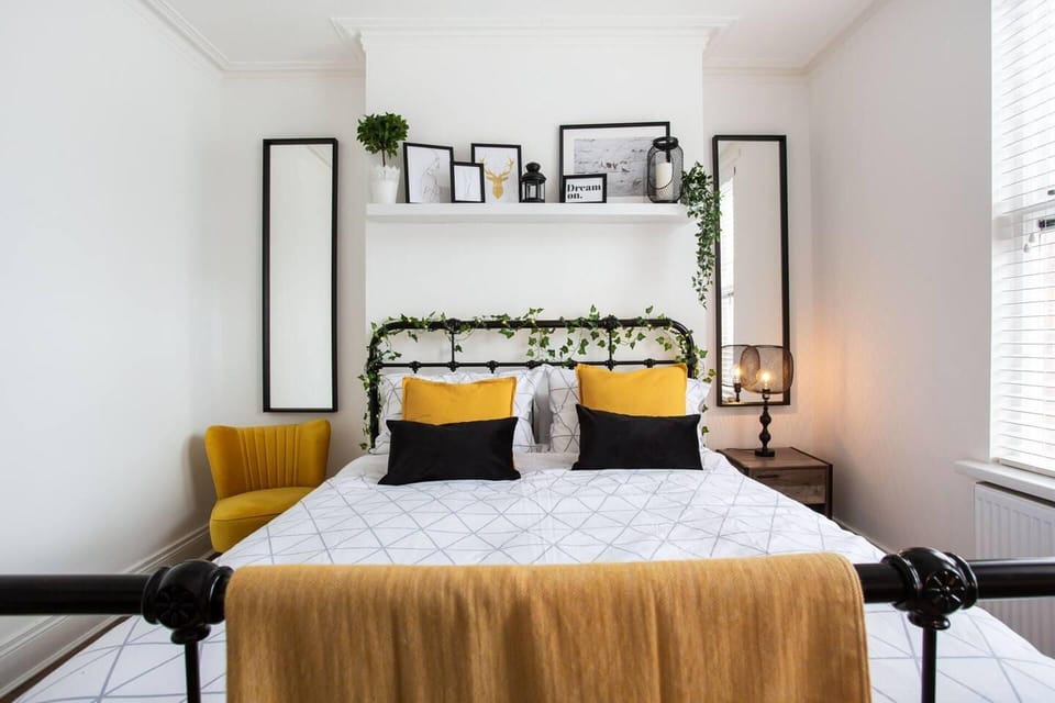 Luxurious 4-bedroom Home on Trendy Ormeau, Belfast House in Belfast