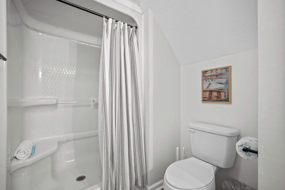 Primary Ensuite Bath
