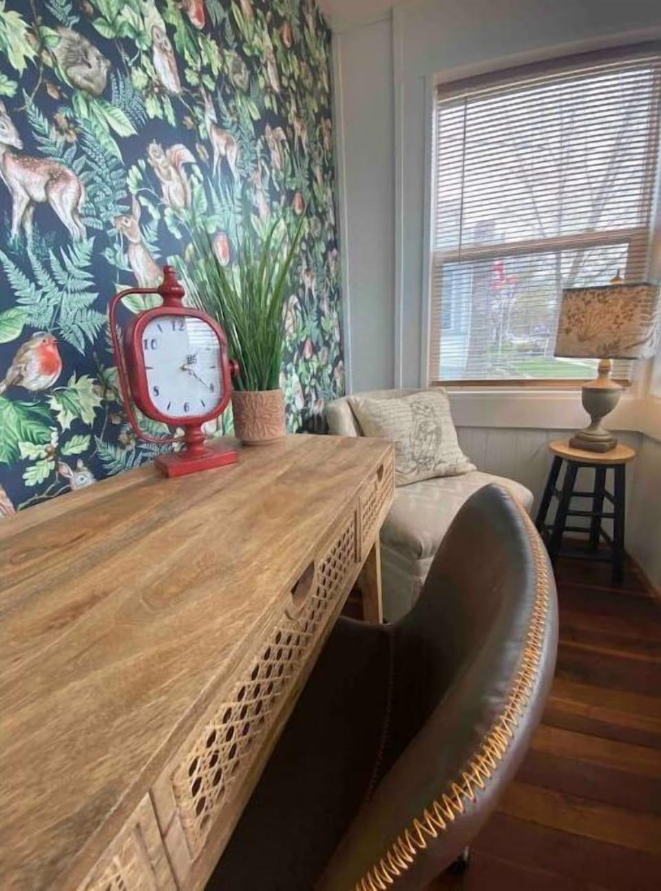 Private office nook for remote work needs