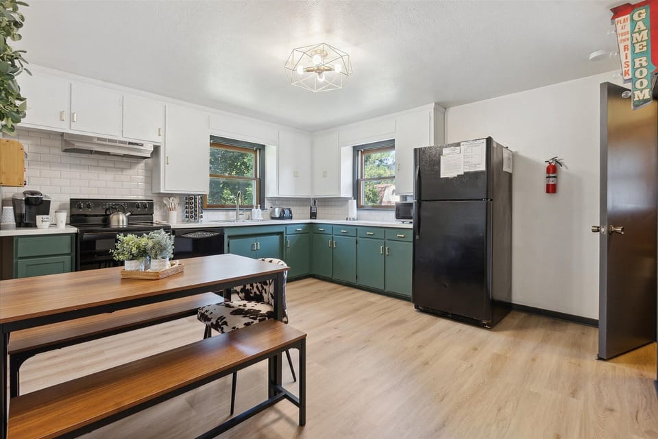 Fully stocked kitchen allows you prepare your favorite gameday spread!