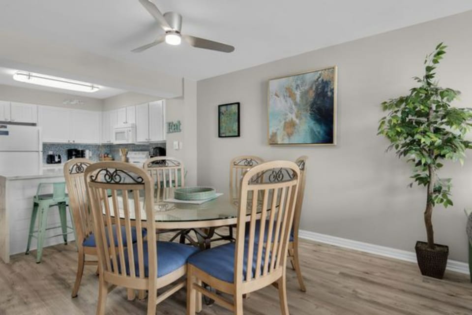 Dining Room, Dining Table, Furniture, Indoors, Table