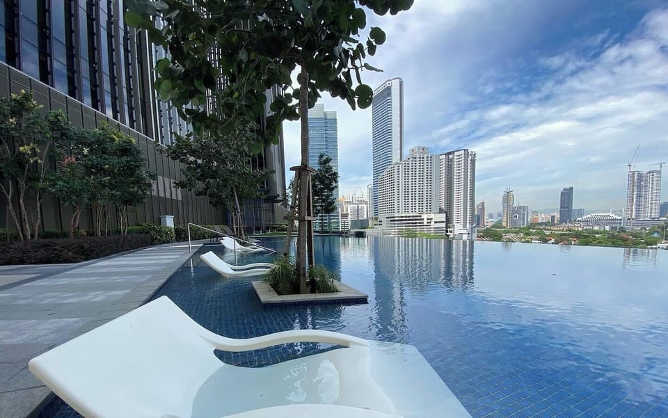 Lap pool at Pavilion Embassy facility floor, our guests get to enjoy swimming, jacuzzi, sauna & steam, a place where you find serenity, health, happiness and relaxation.