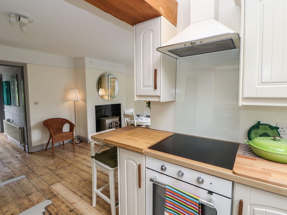 Fridge, dishwasher, electric kettle, toaster