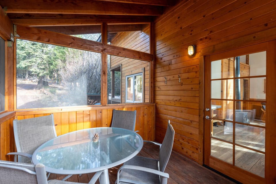 Outdoor Screened Porch