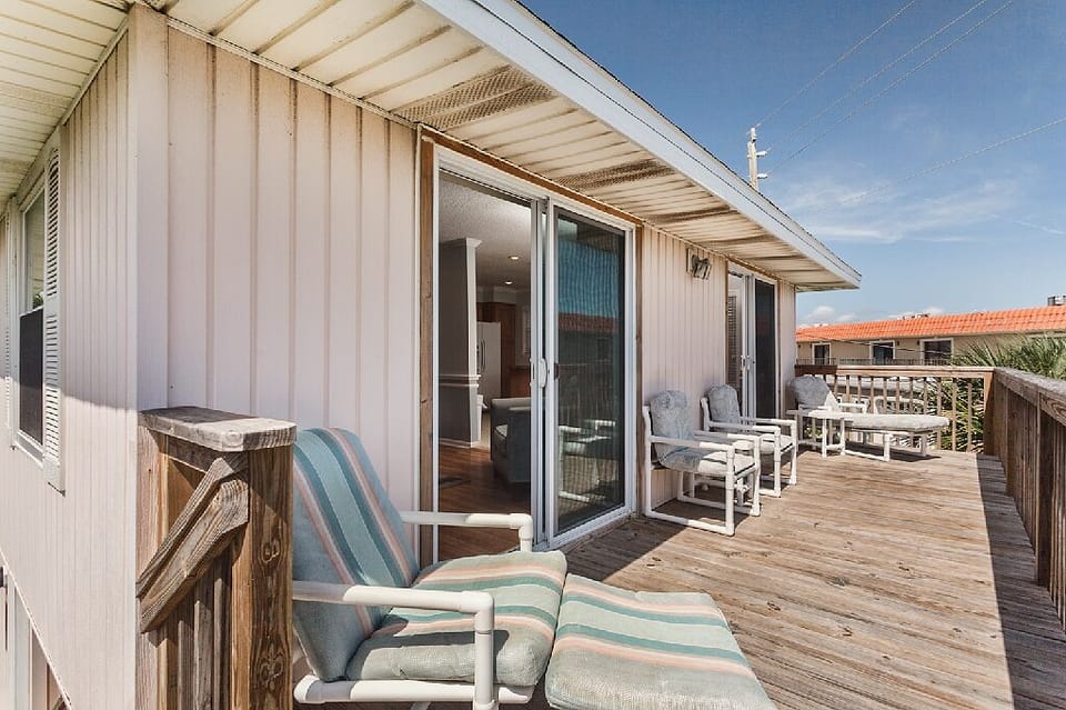 Condo (4 Bedrooms) | Property amenity