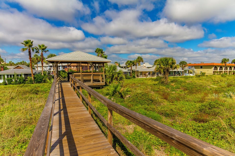 Condo (4 Bedrooms) | Property amenity