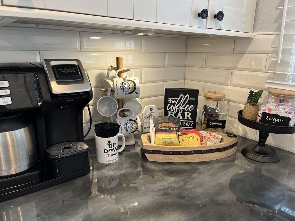 Help your self to a cup of coffee with the Hamilton Beach FlexBrew.