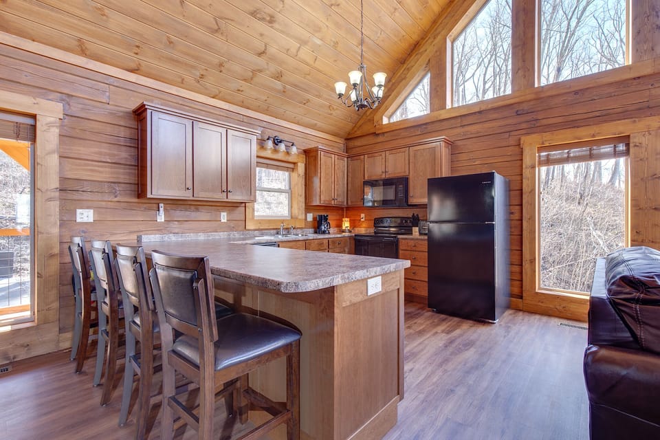 Studio (3 Bedrooms) | Property amenity