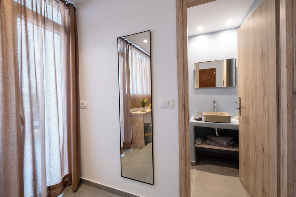 Junior Suite, Hot Tub, Beachside (3 Guests) | 1 bedroom, individually decorated, individually furnished