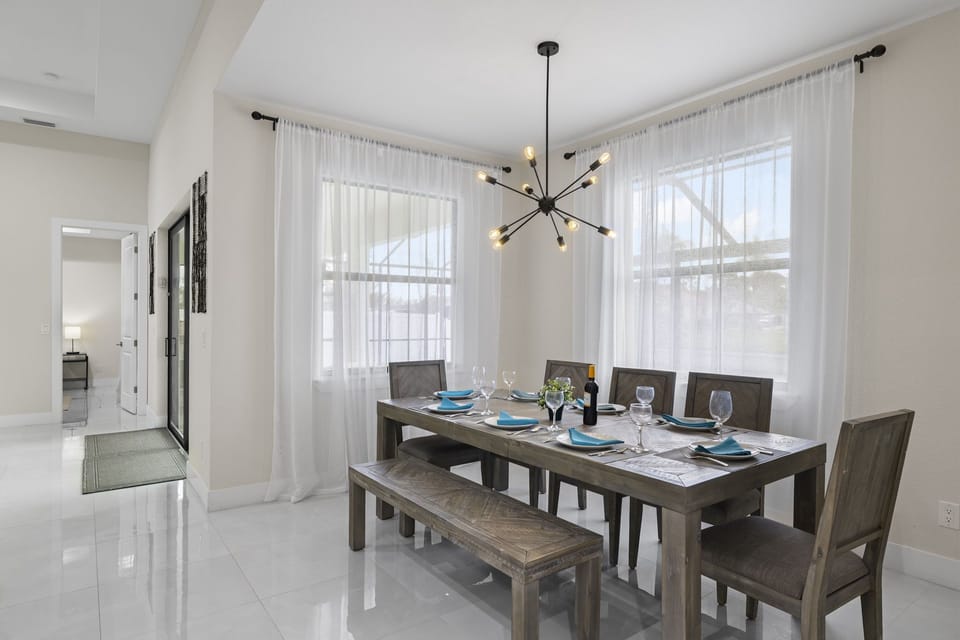 The dining area has room for 8