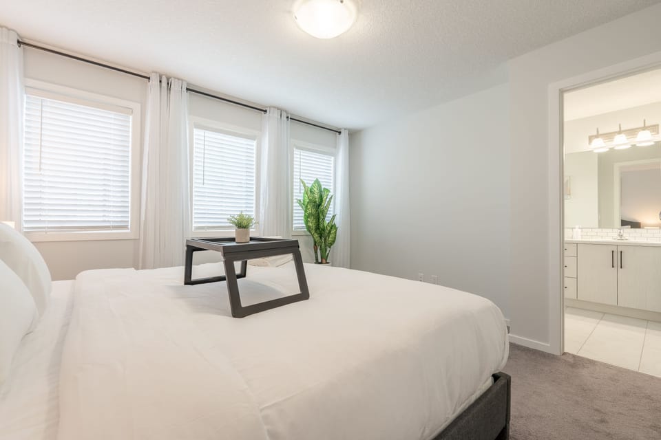 Main Bedroom 