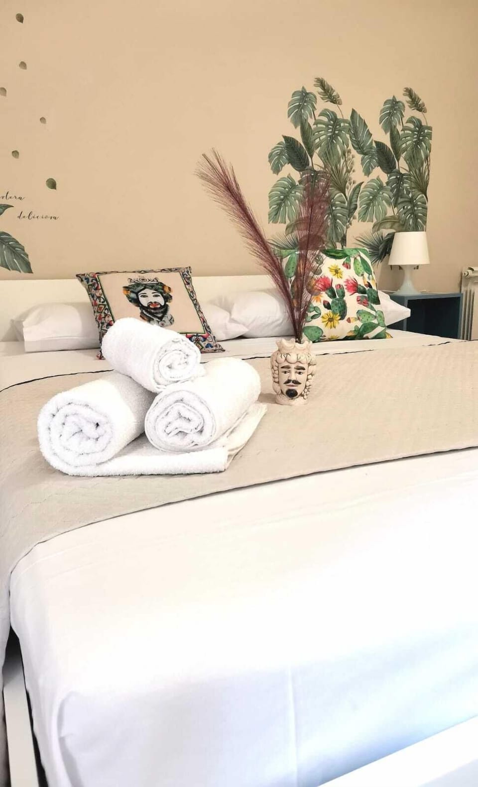 Comfort Room | Free minibar, desk, soundproofing, free WiFi