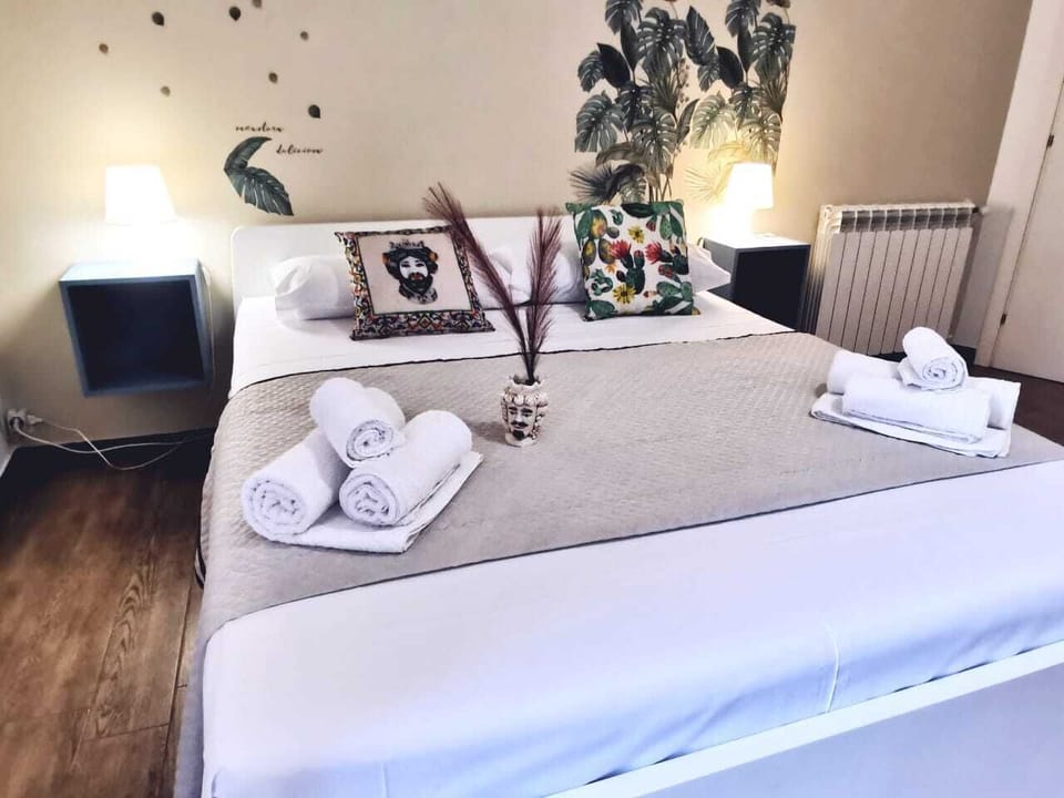 Comfort Room | Free minibar, desk, soundproofing, free WiFi