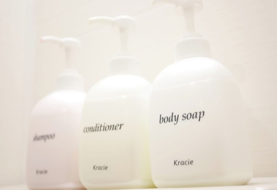 Bathroom amenities