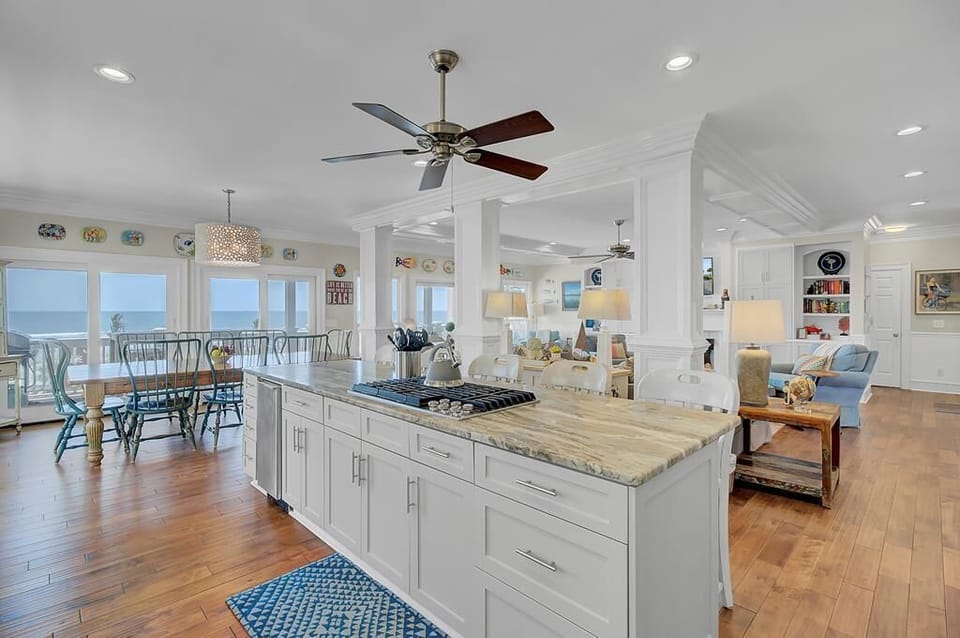 Oceanfront Views, Kitchen, Can't Top This