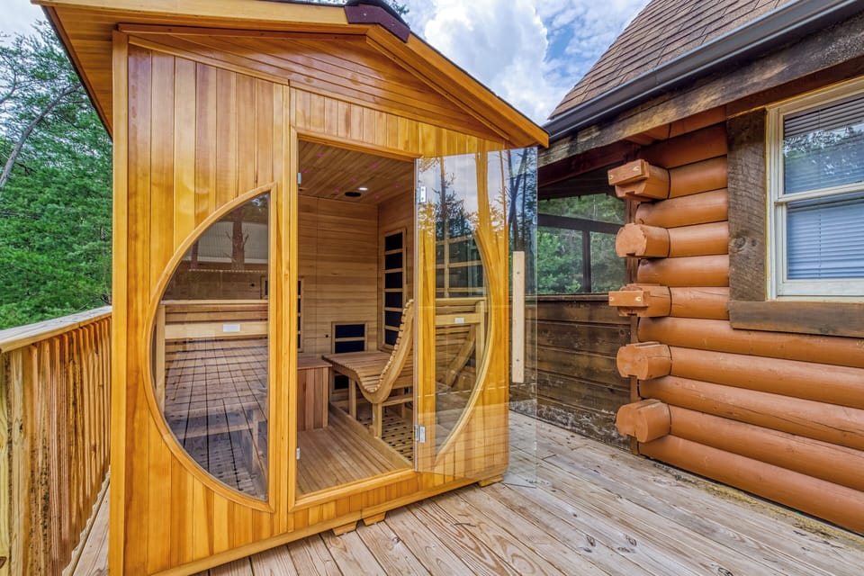 Cabin in Pigeon Forge "Honey Dreams" - Outdoor Sauna
