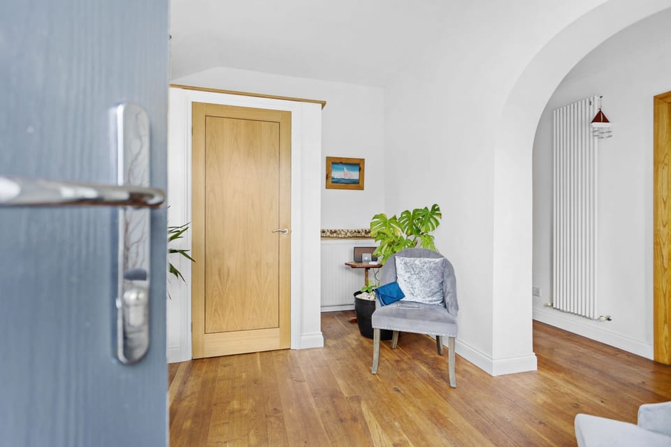 Decorative detail in the hallway - Trade Winds