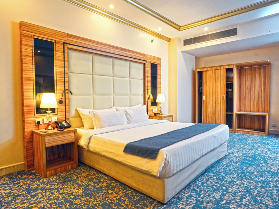Standard Double Room | Egyptian cotton sheets, premium bedding, down comforters, pillowtop beds