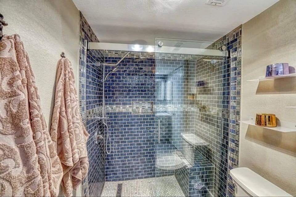 Master shower