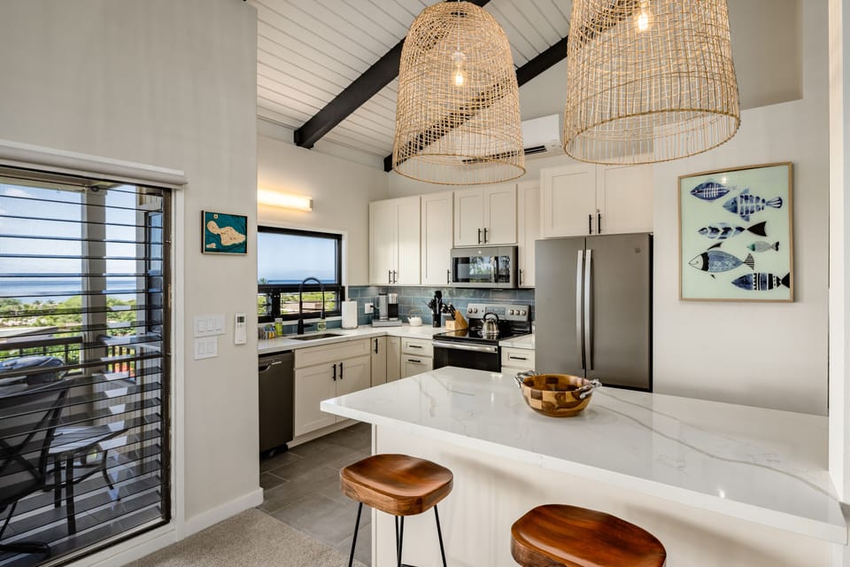 Luxury Condo | Private kitchen | Full-size fridge, microwave, oven, stovetop