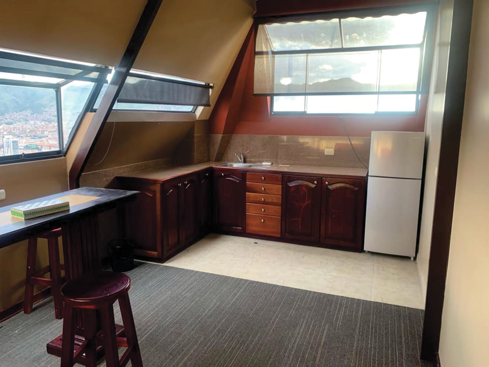 Junior Suite, 1 Bedroom, Ensuite, City View | Premium bedding, down comforters, Select Comfort beds, in-room safe