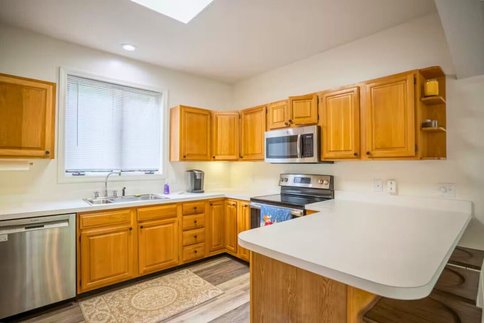 Spacious kitchen with breakfast nook