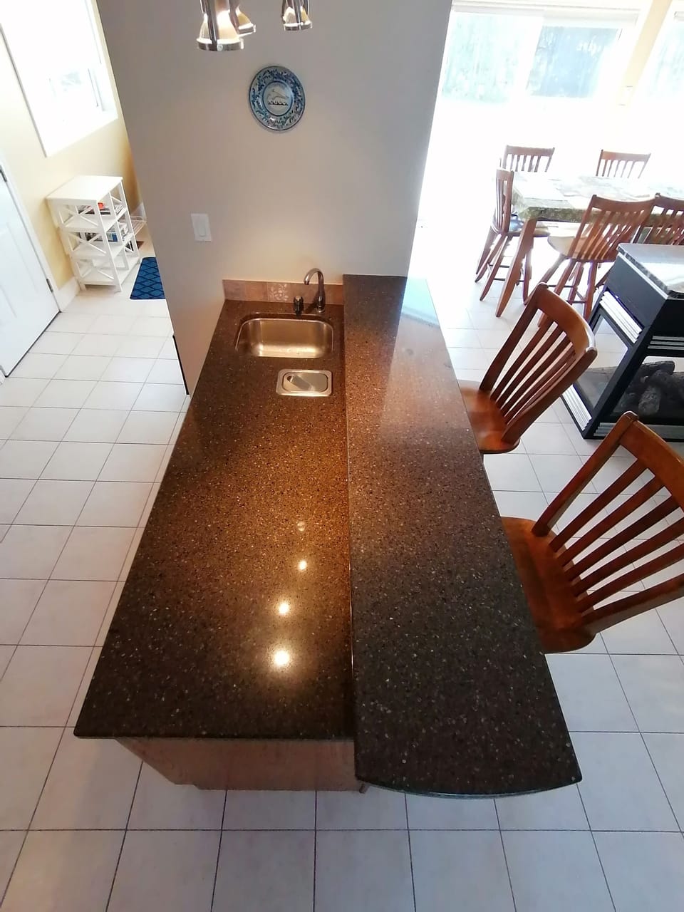 Kitchen island
