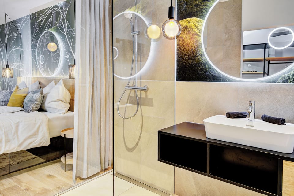 Standard Room | Bathroom | Rainfall showerhead, bathrobes, towels