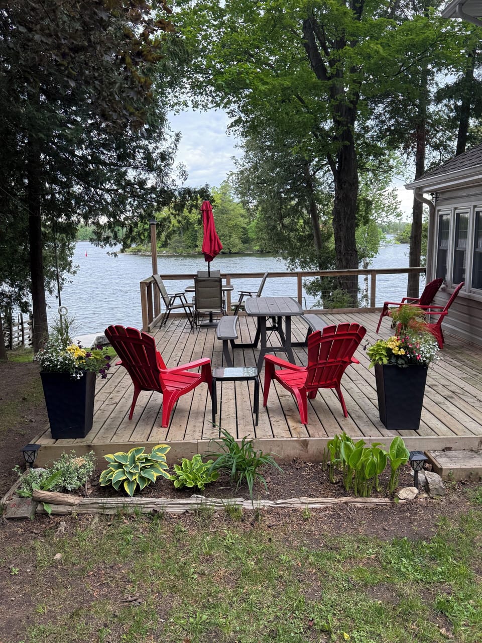 Side deck for entertaining and relaxing