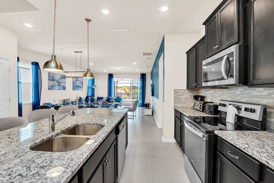 This kitchen is ready to meet all your cooking needs!