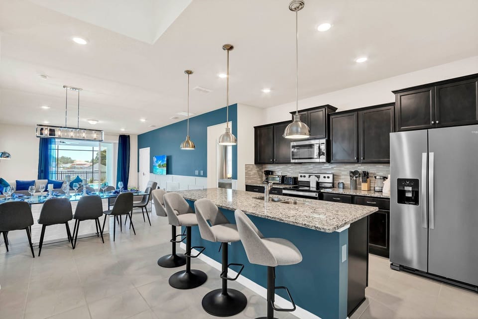 4 barstools