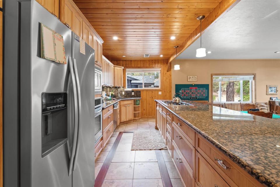 Basic Cabin | Private kitchen | Electric kettle