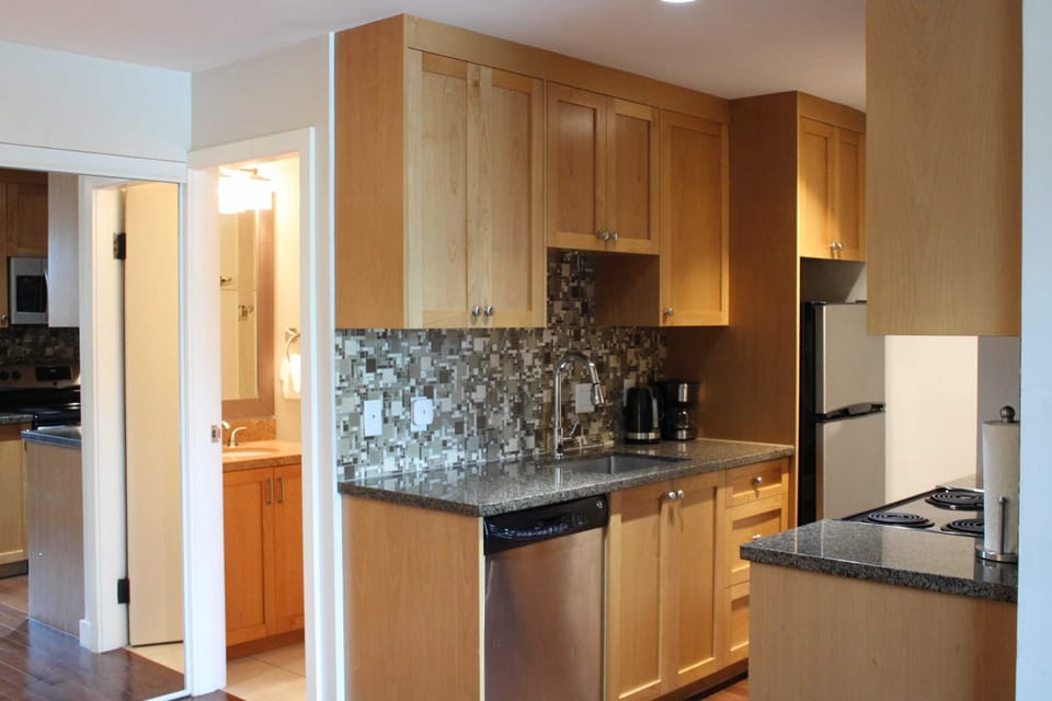 Full Size Kitchen