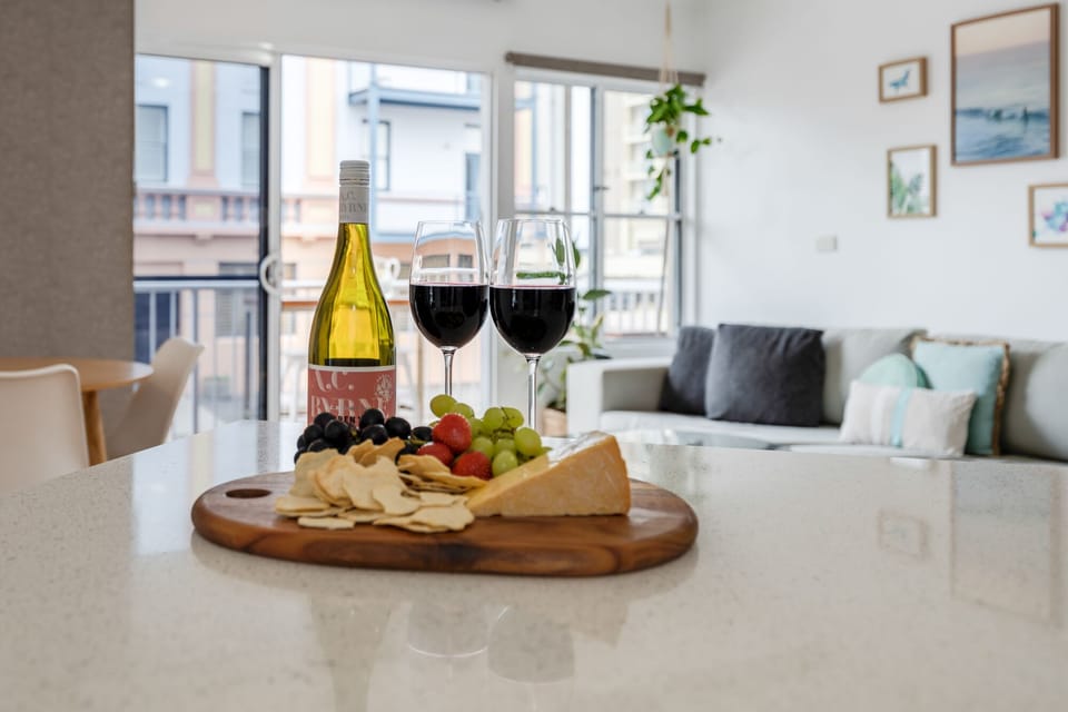 Entertainers delight! Bottle of quality wine gifted to every booking!!!