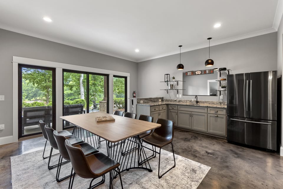 Lower-Level Entertaining Area