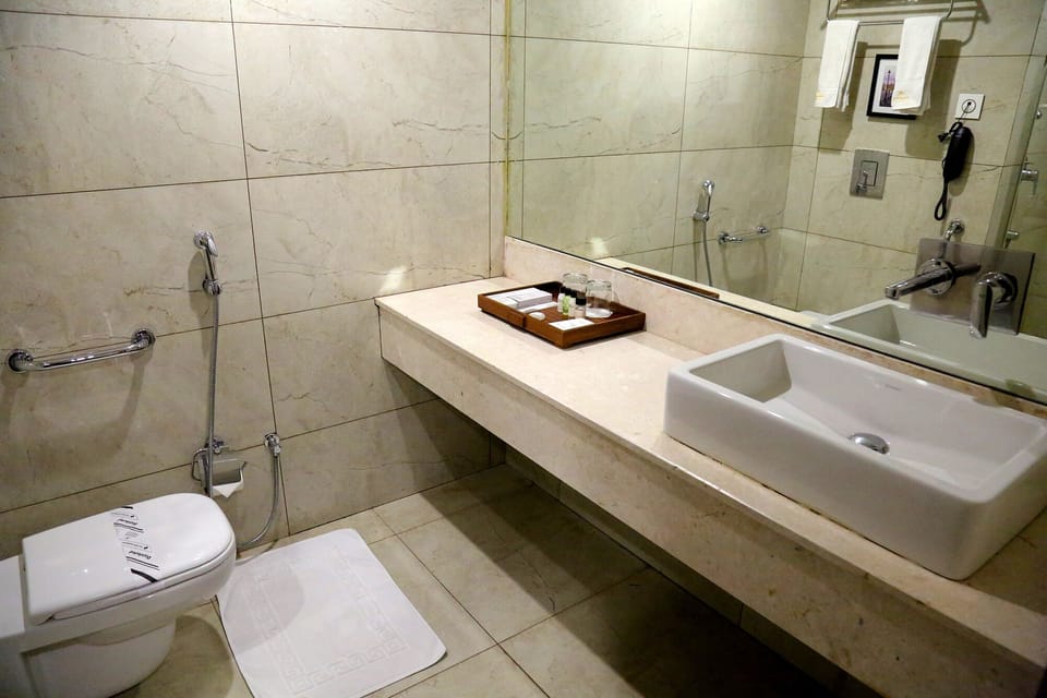 Standard Room | Bathroom