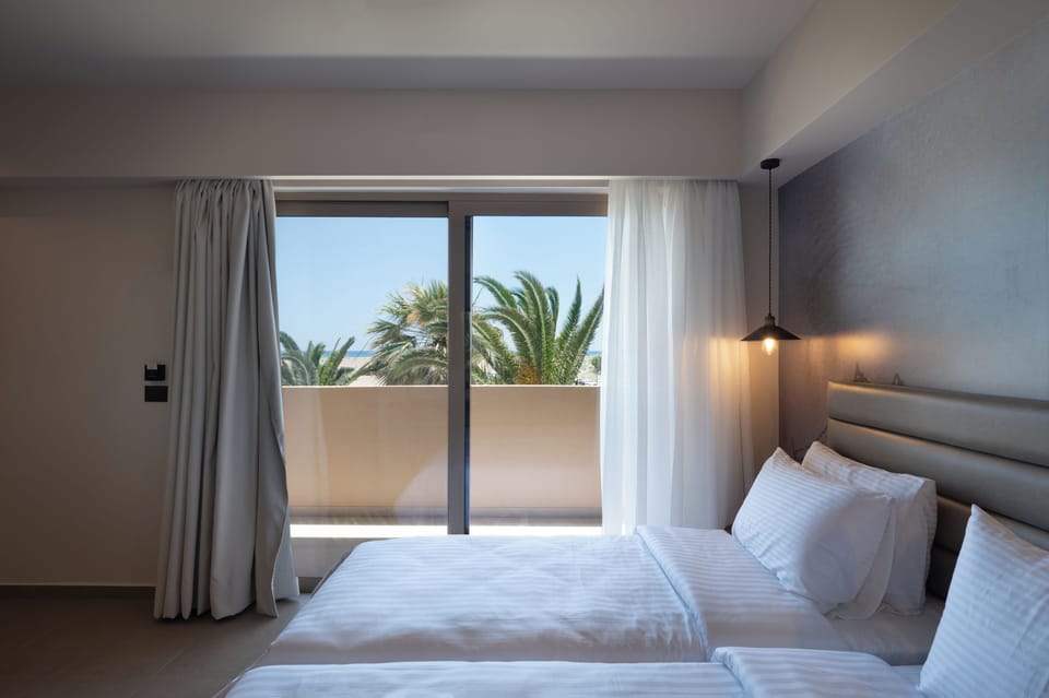 Premium bedding, pillowtop beds, in-room safe, desk