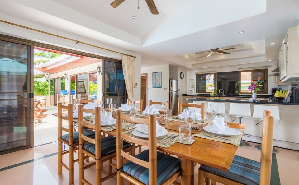 Villa, 4 Bedrooms, Accessible, Private Pool | Dining