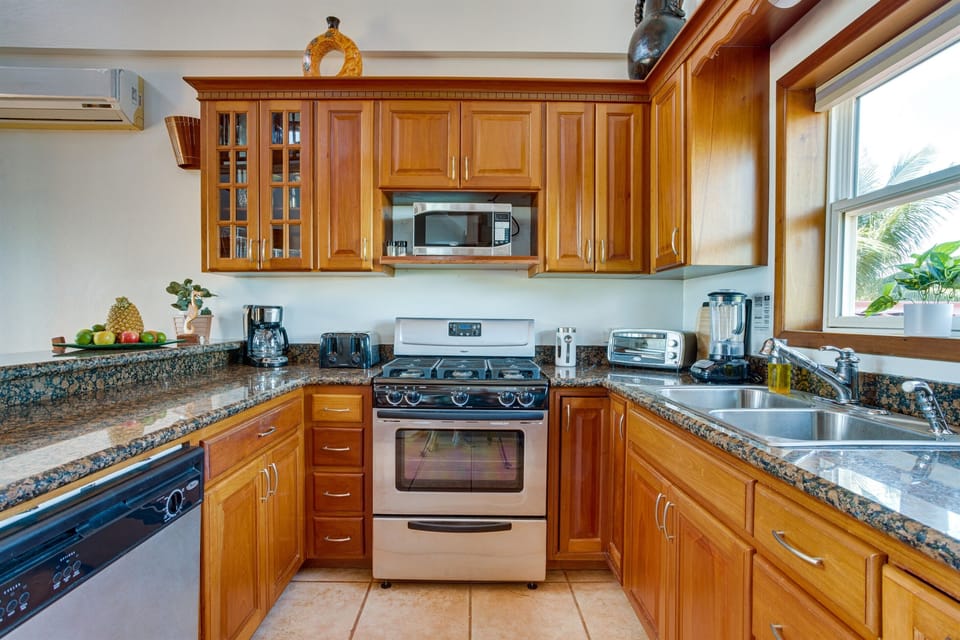 Kitchen 1