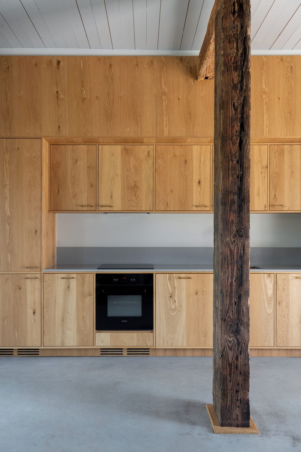 Deluxe Suite, Lake View | Private kitchen