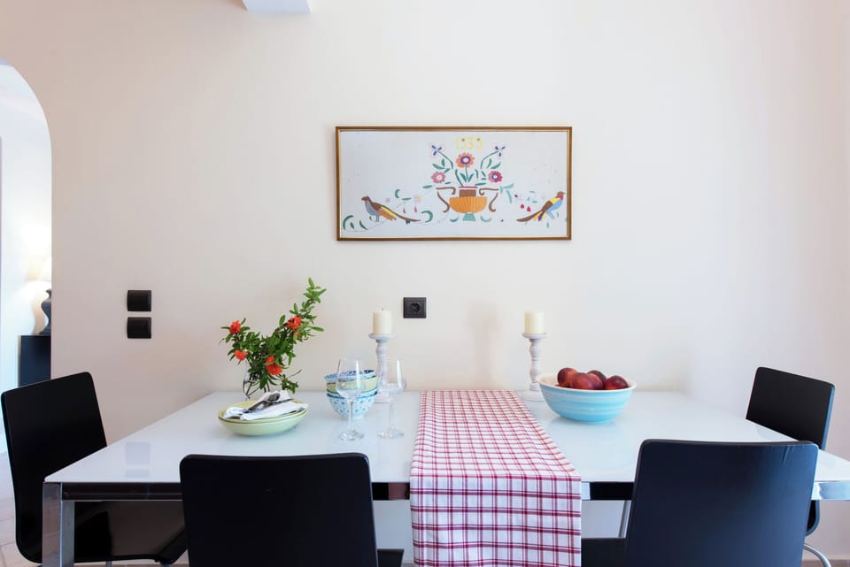 House, 2 Bedrooms, Sea View | Dining room