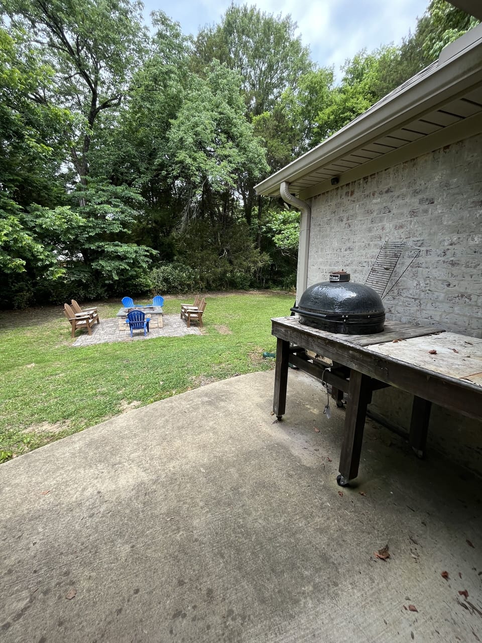 Primos XL Ceramic Grill, perfect for weekend grilling! 