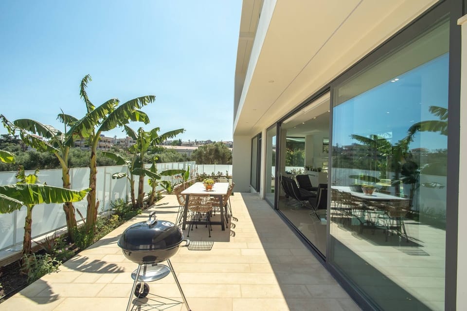 Villa, 3 Bedrooms, Private Pool, Garden View | Outdoor dining