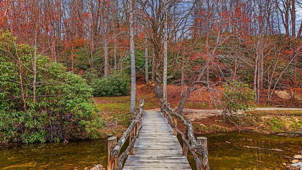 The community also has several miles of trails for you to enjoy without even leaving the community!  Some meander along the river and you can follow them to the lake or simply bring a chair and read a book.  